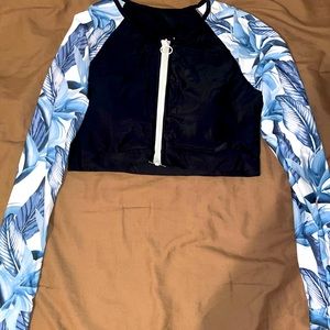 Rash guard top